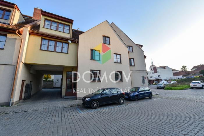 Pronájem bytu 1+kk, Beroun, Náměstí Joachima Barranda, 46 m2