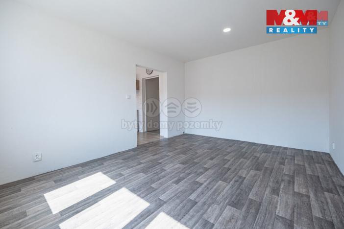 Pronájem bytu 1+1, Žatec, Černobýla, 35 m2