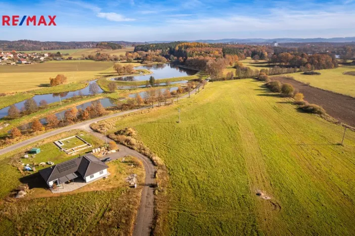 Prodej pozemku pro bydlení, Hajany, 1824 m2