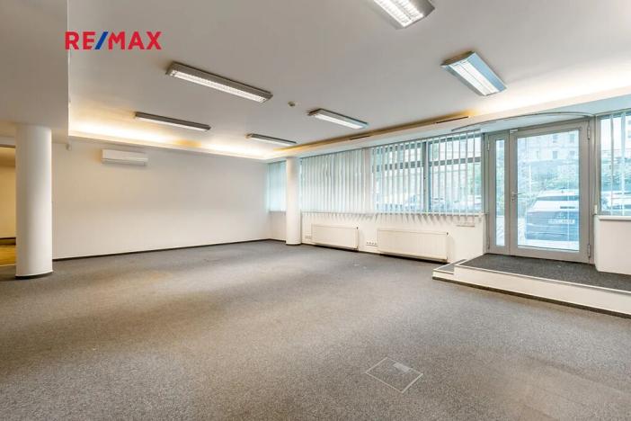 Pronájem kanceláře, Praha - Smíchov, Kováků, 103 m2