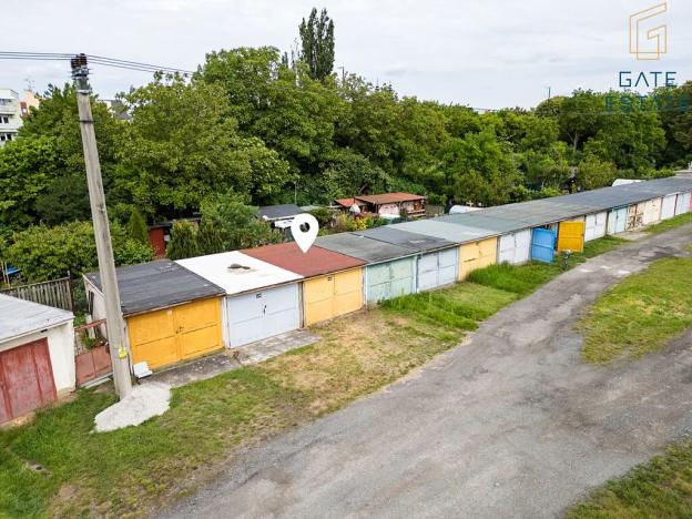 Pronájem garáže, Uherské Hradiště, Revoluční, 15 m2