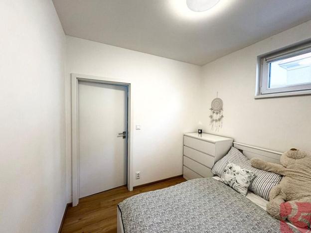 Pronájem bytu 2+kk, Praha - Michle, Pod Stárkou, 40 m2