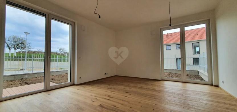 Pronájem bytu 2+kk, Praha - Královice, Ke Tvrzi, 120 m2