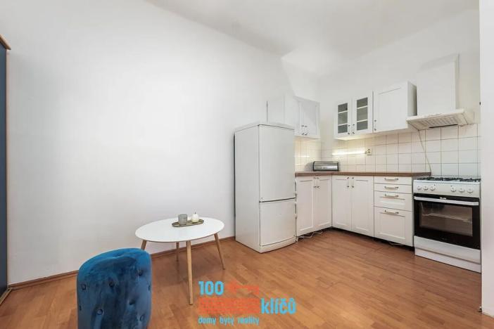Pronájem bytu 1+kk, Praha - Holešovice, U Uranie, 26 m2
