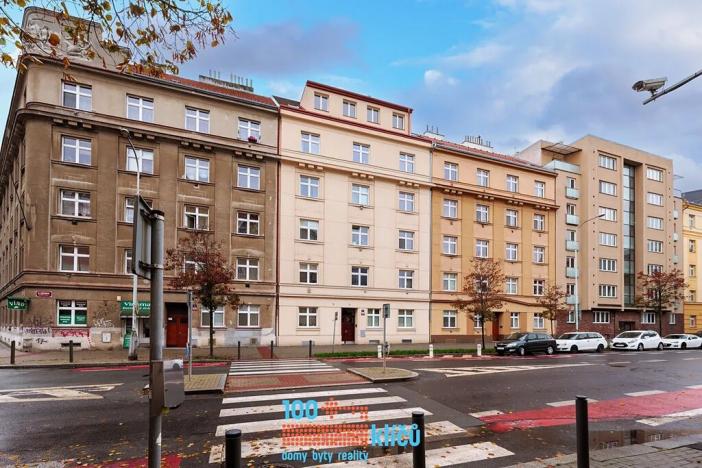 Pronájem bytu 1+kk, Praha - Holešovice, U Uranie, 26 m2