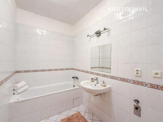 Prodej bytu 3+kk, Vestec, U Strouhy, 66 m2