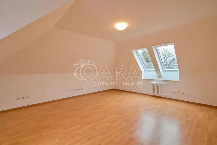 Pronájem rodinného domu, Praha - Kunratice, Ke hrádku, 417 m2