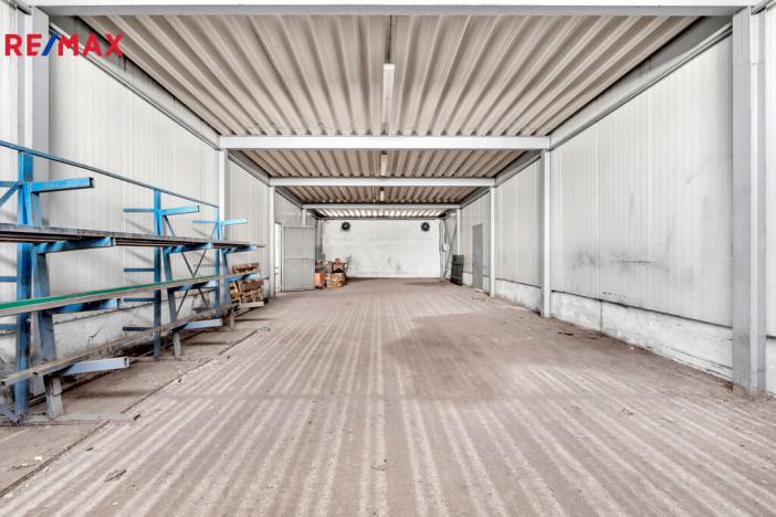 Pronájem skladu, Doubravice, 1280 m2