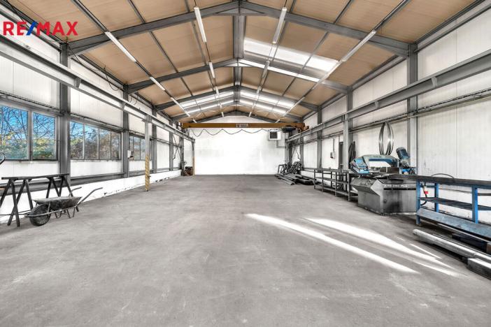 Pronájem skladu, Doubravice, 1380 m2