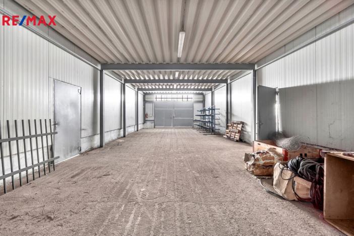 Pronájem skladu, Doubravice, 1380 m2