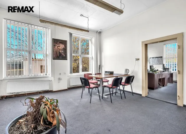 Pronájem skladu, Doubravice, 1380 m2