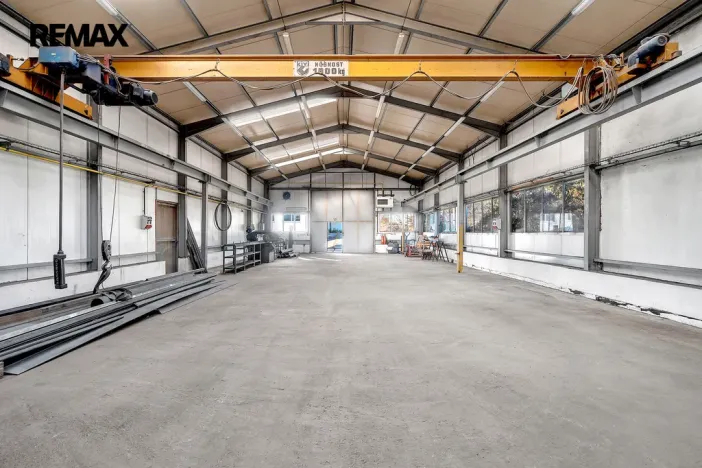 Pronájem skladu, Doubravice, 1380 m2