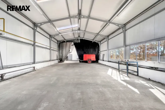 Pronájem skladu, Doubravice, 1380 m2