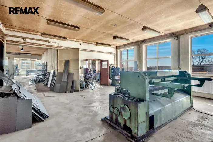 Pronájem skladu, Doubravice, 1380 m2