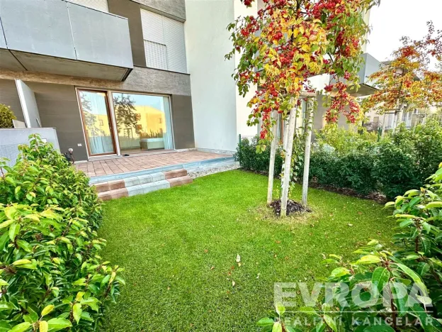 Pronájem bytu 1+kk, Praha - Dolní Chabry, Ústecká, 67 m2