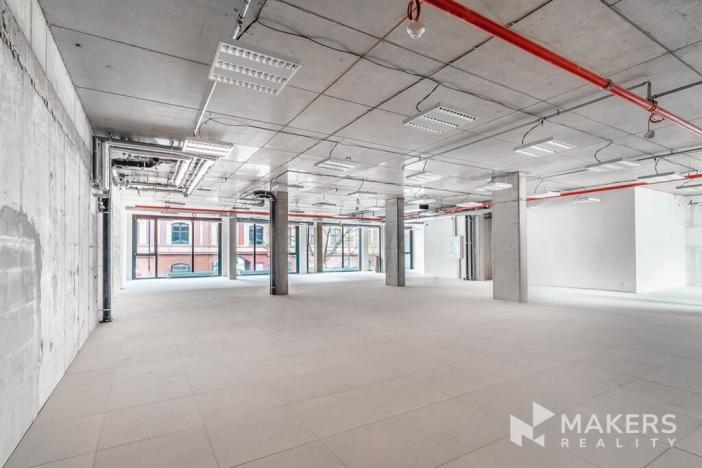 Pronájem kanceláře, Praha - Karlín, Thámova, 293 m2