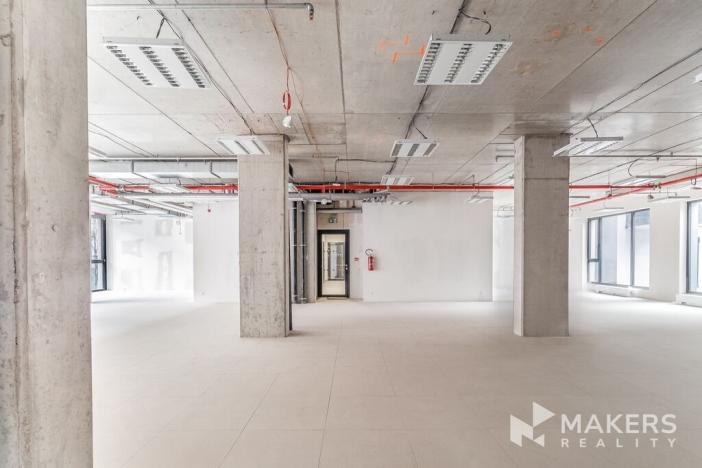 Pronájem kanceláře, Praha - Karlín, Thámova, 293 m2