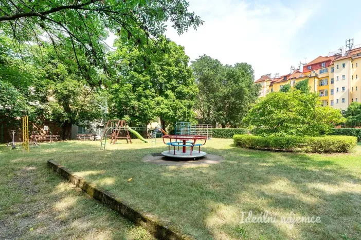 Pronájem bytu 2+1, Praha - Nusle, V podluží, 72 m2