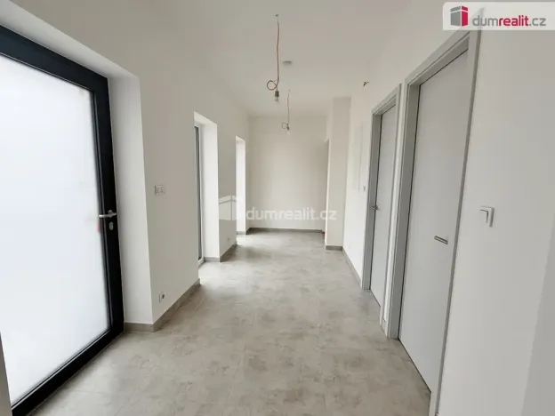 Prodej rodinného domu, Mořina - Trněný Újezd, 160 m2