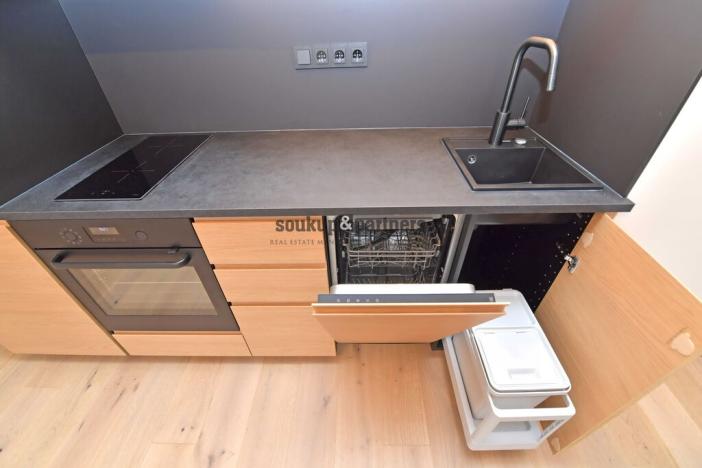 Pronájem bytu 1+kk, Praha - Velká Chuchle, Na hvězdárně, 48 m2