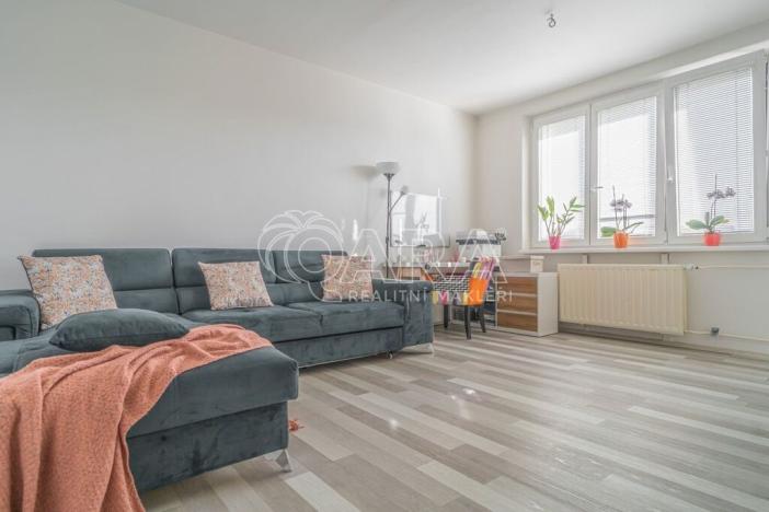 Pronájem bytu 2+1, Kladno - Kročehlavy, Dlouhá, 53 m2