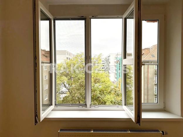 Pronájem bytu 2+kk, Praha - Holešovice, Komunardů, 51 m2