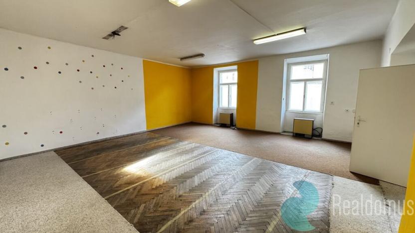 Pronájem kanceláře, Prachatice, Velké náměstí, 200 m2