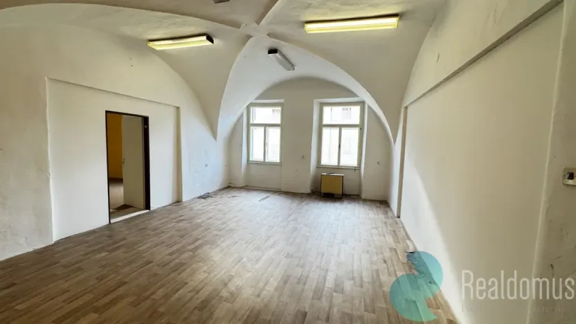 Pronájem kanceláře, Prachatice, Velké náměstí, 200 m2
