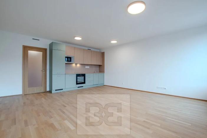 Prodej bytu 1+kk, Praha - Smíchov, Toyen, 42 m2