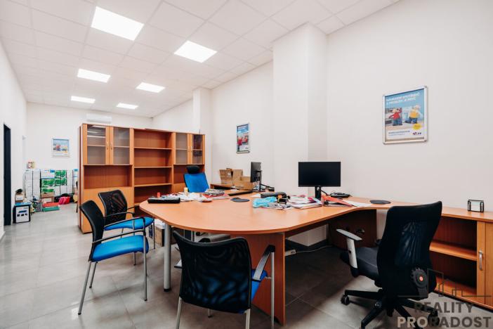 Pronájem obchodního prostoru, Hodonín, Národní třída, 119 m2