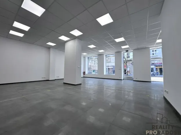 Pronájem obchodního prostoru, Hodonín, Národní třída, 119 m2