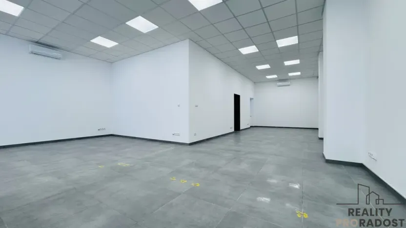 Pronájem obchodního prostoru, Hodonín, Národní třída, 119 m2