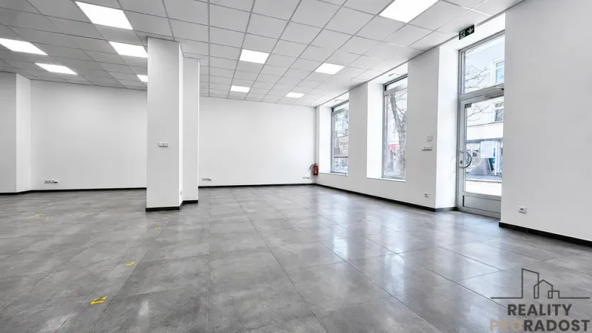 Pronájem obchodního prostoru, Hodonín, Národní třída, 119 m2