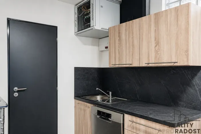 Pronájem obchodního prostoru, Hodonín, Národní třída, 119 m2