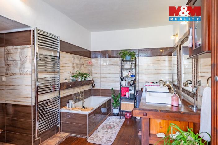 Prodej rodinného domu, Netolice - Petrův Dvůr, 550 m2