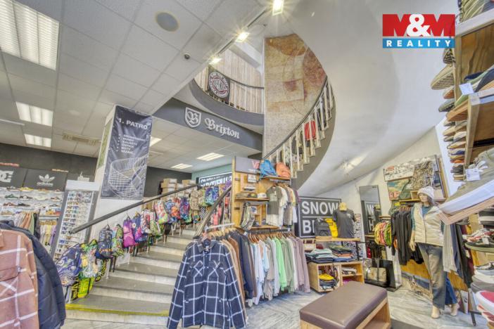 Pronájem obchodního prostoru, Plzeň - Vnitřní Město, Zbrojnická, 598 m2