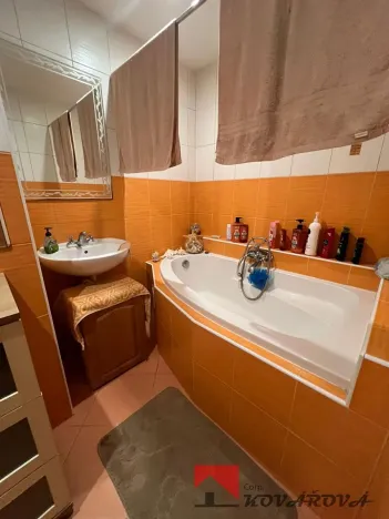 Prodej bytu 2+1, Klášterec nad Ohří, Družstevní, 62 m2