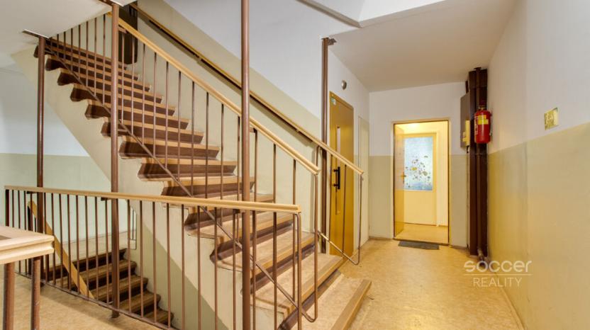 Prodej bytu 3+1, Praha - Kobylisy, Šimůnkova, 63 m2