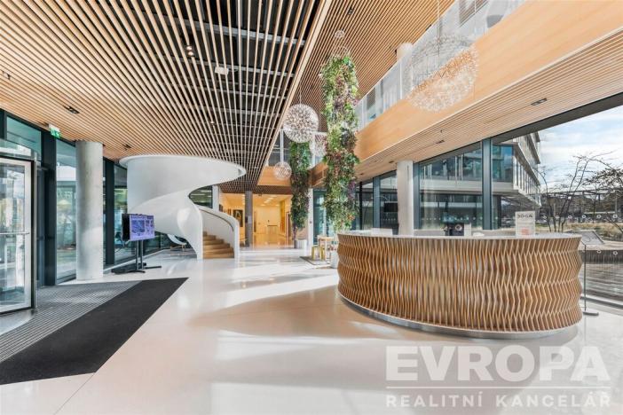 Pronájem kanceláře, Praha - Holešovice, Plynární, 648 m2