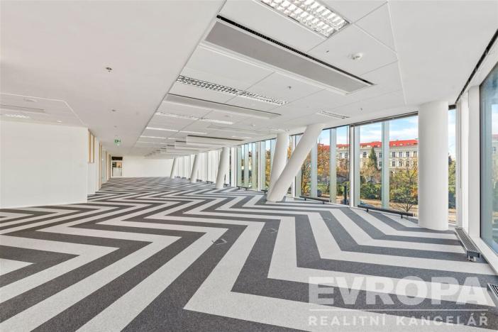 Pronájem kanceláře, Praha - Holešovice, Plynární, 648 m2