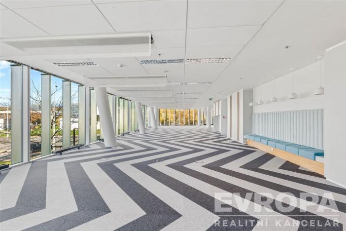 Pronájem kanceláře, Praha - Holešovice, Plynární, 648 m2
