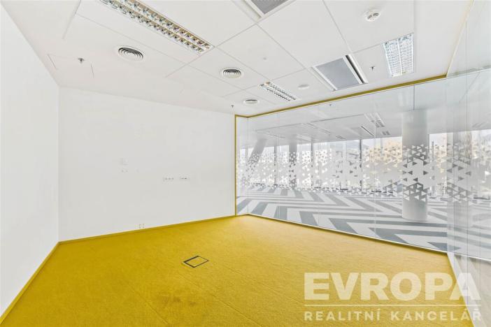 Pronájem kanceláře, Praha - Holešovice, Plynární, 648 m2