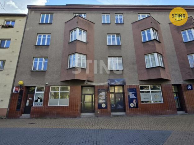 Pronájem kanceláře, Třinec, nám. Míru, 25 m2