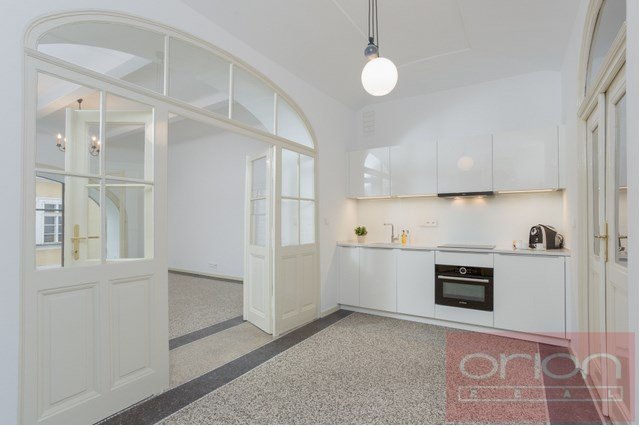 Pronájem bytu 2+1, Praha - Staré Město, Martinská, 76 m2