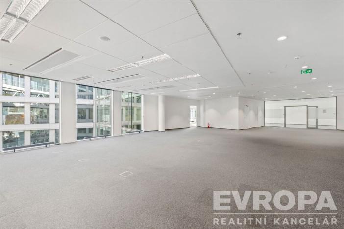 Pronájem kanceláře, Praha - Holešovice, Plynární, 500 m2