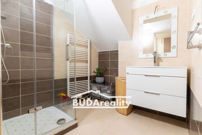 Prodej rodinného domu, Želechovice nad Dřevnicí, 4. května, 163 m2