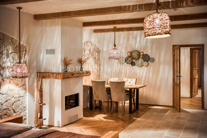 Prodej apartmánu, Lipí, 197 m2