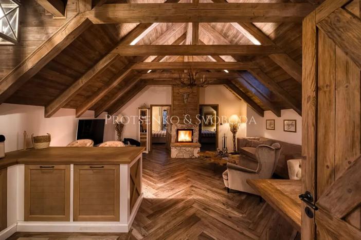 Prodej apartmánu, Lipí, 197 m2