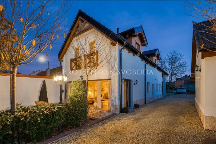 Prodej činžovního domu, Lipí, 197 m2