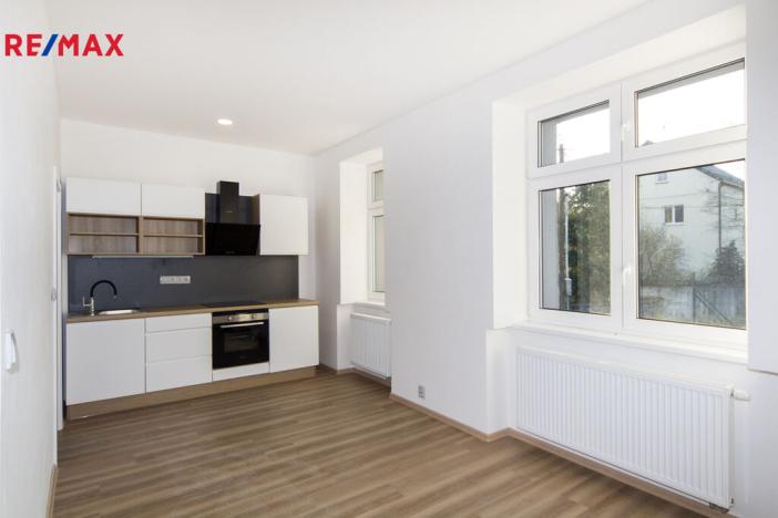 Prodej činžovního domu, Ústí nad Labem - Předlice, náměstí Prokopa Velikého, 576 m2